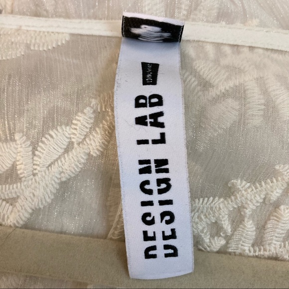 Design Lab Sheer Appliqué cover-up w/tassel belt - Picture 6 of 11